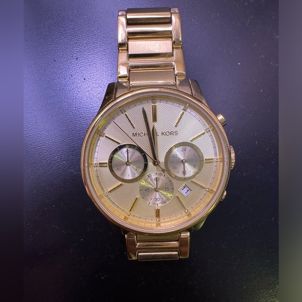 Michael kors gold watch